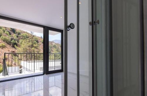 Kakopetria Villa | 2K Group Kakopetria Luxury Villa with pool & sauna