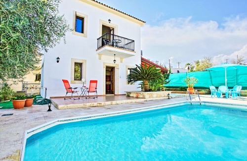Prodromi Villa | 3 Bedrooms Villa Close To The Sea Prodromi