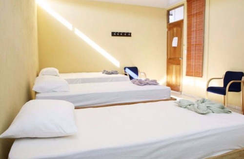 Managua Bed & Breakfast | 3-D ROOM - 2 SINGLE BEDS