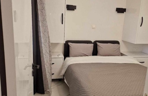 Larnaca City Centre Apartment | 3 rooms modern apartment close to the beach!
