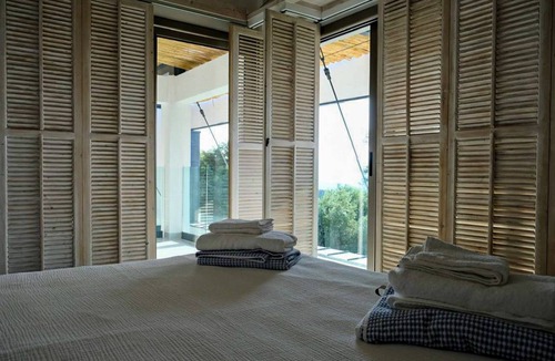 Latchi Villa | 300 m² Villa ∙ 5 bedrooms ∙ 14 guests