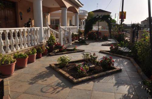 Alethriko Resort | 3000 m² Resort ∙ 3 bedrooms ∙ 5 guests