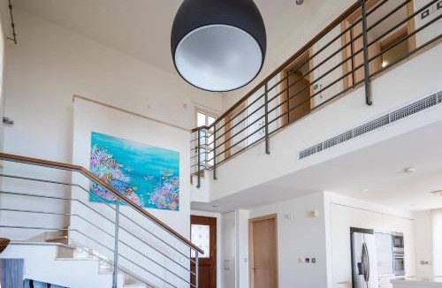 Pervolia Villa | 335 m² Villa ∙ 4 bedrooms ∙ 8 guests
