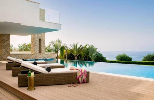Agios Georgios Pegeias Resort | 400 m² Resort ∙ 6 bedrooms ∙ 12 guests
