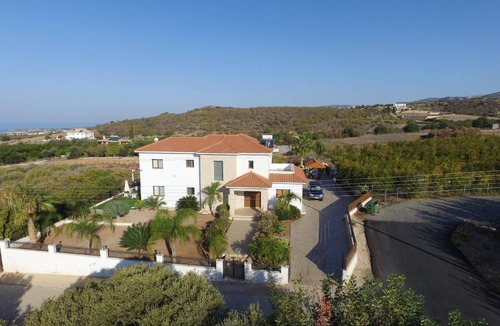Tala House | 400 m² House ∙ 5 bedrooms ∙ 10 guests