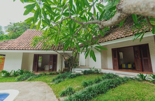 San Juan del Sur House | 5 min from the beach! Spacious family retreat house with pool and cozy spaces.