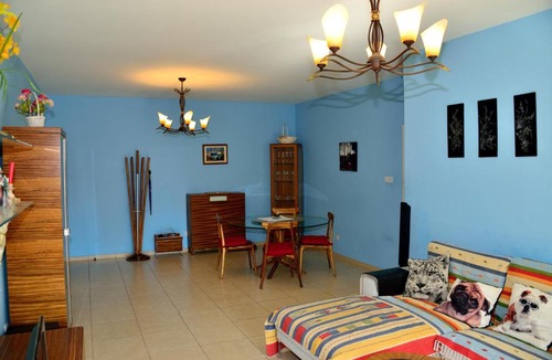 Agios Athanasios Apartment | 50 meters to the beach 3 bedroom appartment