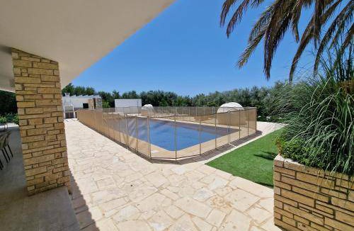 Agios Georgios Pegeias Villa | 500 m² Villa ∙ 6 bedrooms ∙ 12 guests