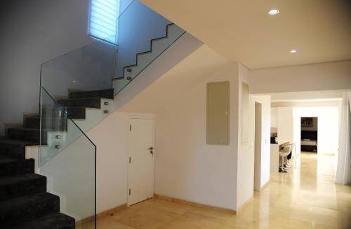 Agios Georgios Villa | 500 m² Villa ∙ 6 bedrooms ∙ 12 guests