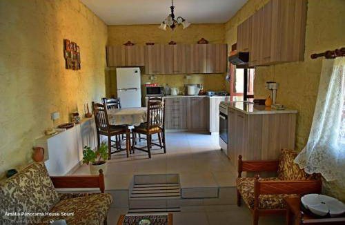 Souni-Zanakia House | 55 m² House ∙ 2 bedrooms ∙ 6 guests