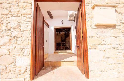 Vouni House | 58 m² House ∙ 2 bedrooms ∙ 5 guests