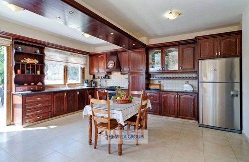 Miliou House | 6 bedroom stone built Villa with private pool in Miliou
