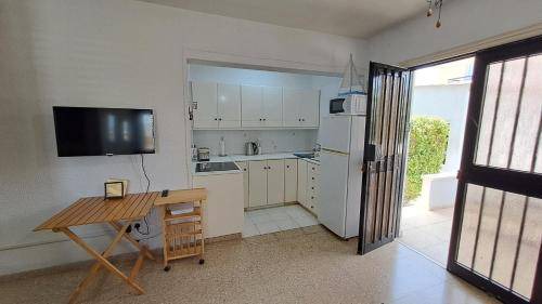Oroklini Apartment | 60 m² Apartment ∙ 2 bedrooms ∙ 4 guests