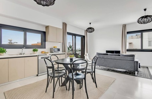 Agios Athanasios Apartment | 65 m² Apartment ∙ 2 bedrooms ∙ 4 guests