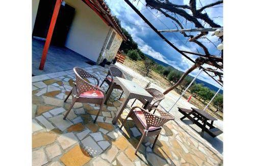 Peristerona House | 70 m² House ∙ 3 bedrooms ∙ 12 guests