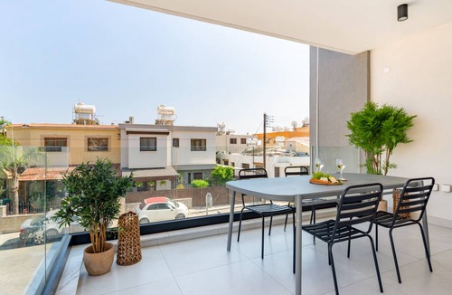 Agios Athanasios Apartment | 76 m² Apartment ∙ 3 bedrooms ∙ 6 guests