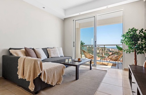 Chlorakas Apartment | 95 m² Apartment ∙ 3 bedrooms ∙ 6 guests