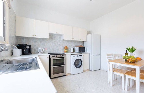 Pegeia House | A 4-bedroom spacious villa with a large swimming pool in Coral Bay!