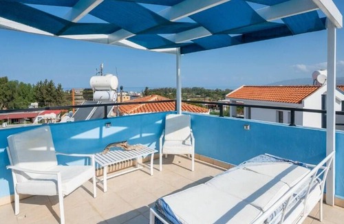 Prodromi Apartment | Accommodation with pool and terrace