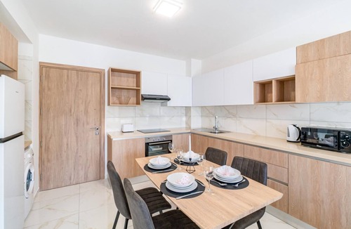 Universal Apartment | Adolina One Bedroom Apartment 303