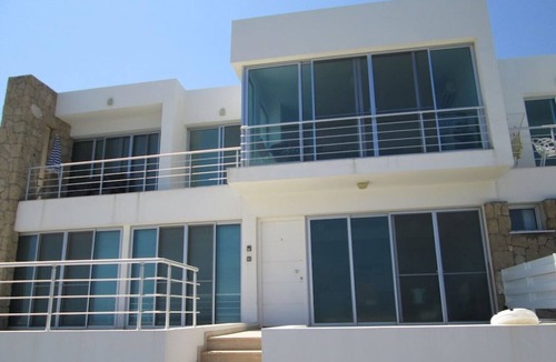 Kucukerenkoy Apartment | Air-conditioned Apartment As Close To The Sea As You Can Get
