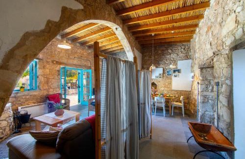Pano Arodhes House | Akamantida Platea 1