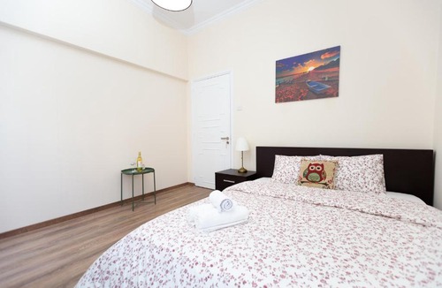 Larnaca Hostel | Aladdin's Hostel