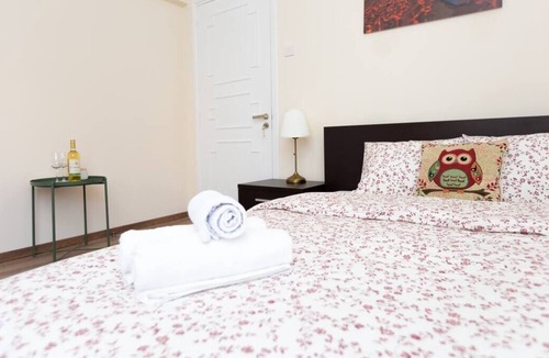 Larnaca Hostel | Aladdin's Hostel - Room 12