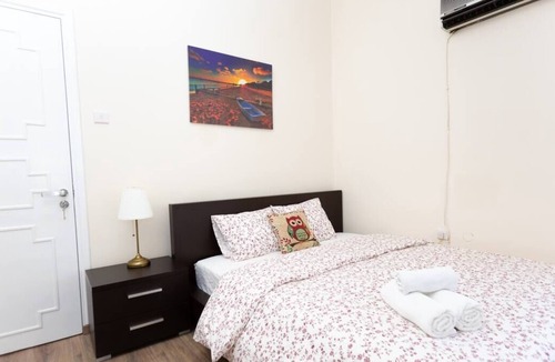 Larnaca Hostel | Aladdin's Hostel - Room 14