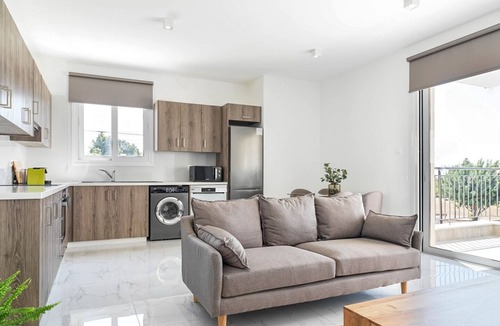 Kato Polemidia Apartment | Alexis Court II - Two Bedroom Apartment, Sleeps 4