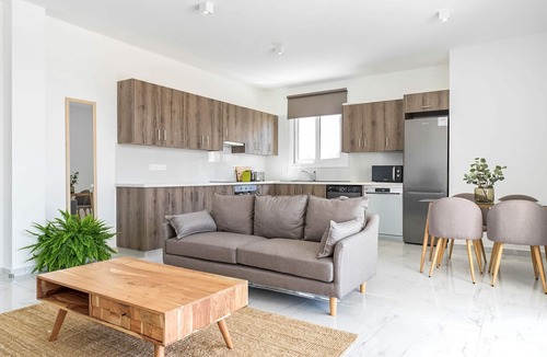 Kato Polemidia Apartment | Alexis Court II - Two Bedroom Apartment, Sleeps 4