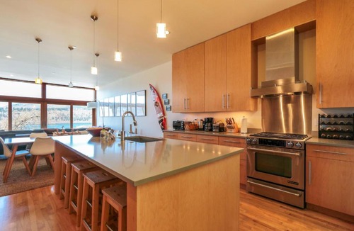 Hood River House | ALOFT