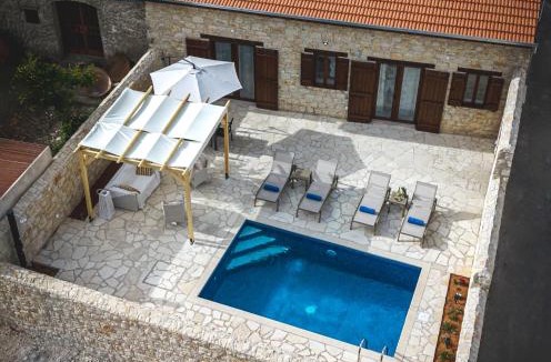 Lofou Apartment | Althaea Mare