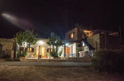 Souni-Zanakia House | Amalia Panorama House