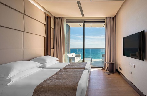 Agios Tychon Hotel | Amathus Residences