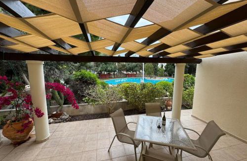 Universal Apartment | AMAZING 2 Bedroom 2 Bathroom APARTMENT