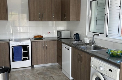 Pegeia Villa | Amazing 3 bedroom Bungalow in the heart of Coral Bay close to centre and beach