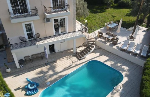 Moni Villa | Amazing 4-Bed Villa in limassol