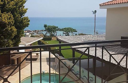 Protaras House | AMAZING Beach FRONT Villa with Pool