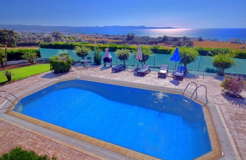 Argaka Villa | Amazing Views 180 degrees, Peace & Tranquillity mixed with Picturesque Scenery