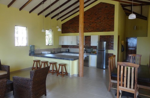 Aserradores House | An elegant newly built 3 bedroom/2 washroom house. Surfing paradise.