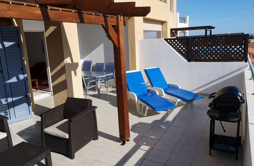 Anarita Condo | Anarita Chorio deluxe spacious 1 bd apt with extra large private balcony.