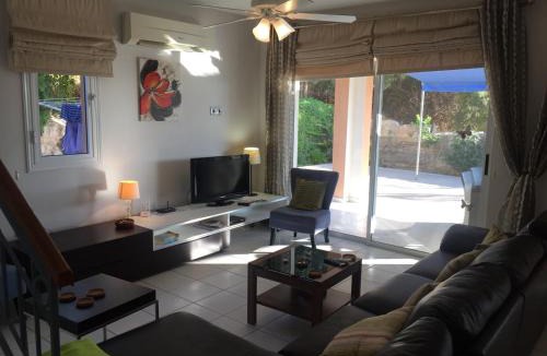 Timi House | Anarita Townhouse