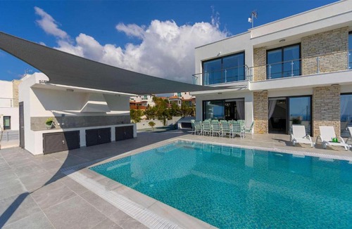 Peyia Town House | Andromeda