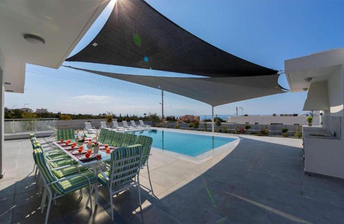 Peyia Town House | Andromeda