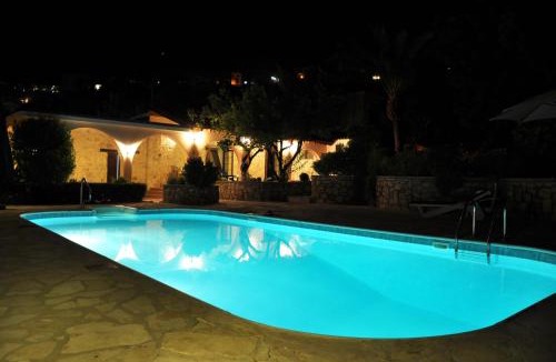 Peyia Town House | Anna Maria