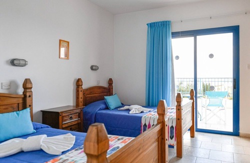 Agios Georgios Pegeias Villa | Aphrodite's Haven: Villa Bliss,1458