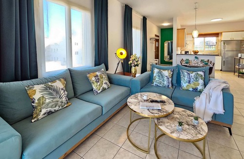 Paphos Apartment | Aphrodites Pearl luxury 3 bed apartment