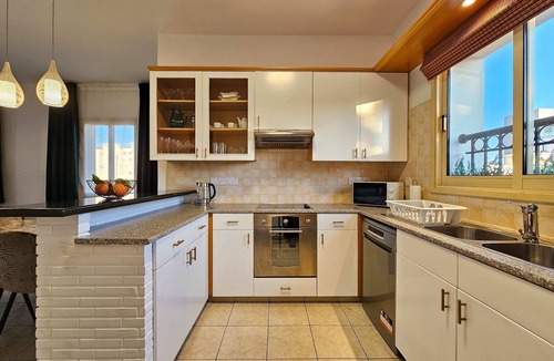 Paphos Apartment | Aphrodites Pearl luxury 3 bed apartment