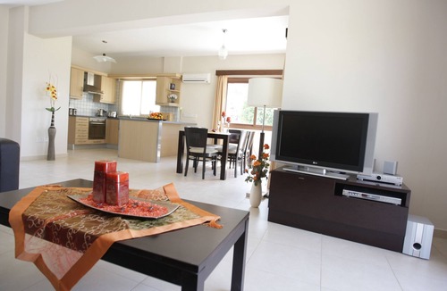 Pissouri Villa | APOLLO Villa. A 3 bedroom luxury villa 200 metres from Pissouri Bay